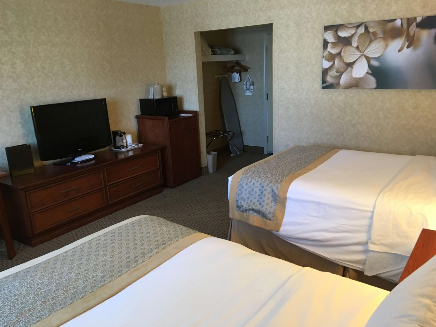 Best Western Voyageur Place Hotel