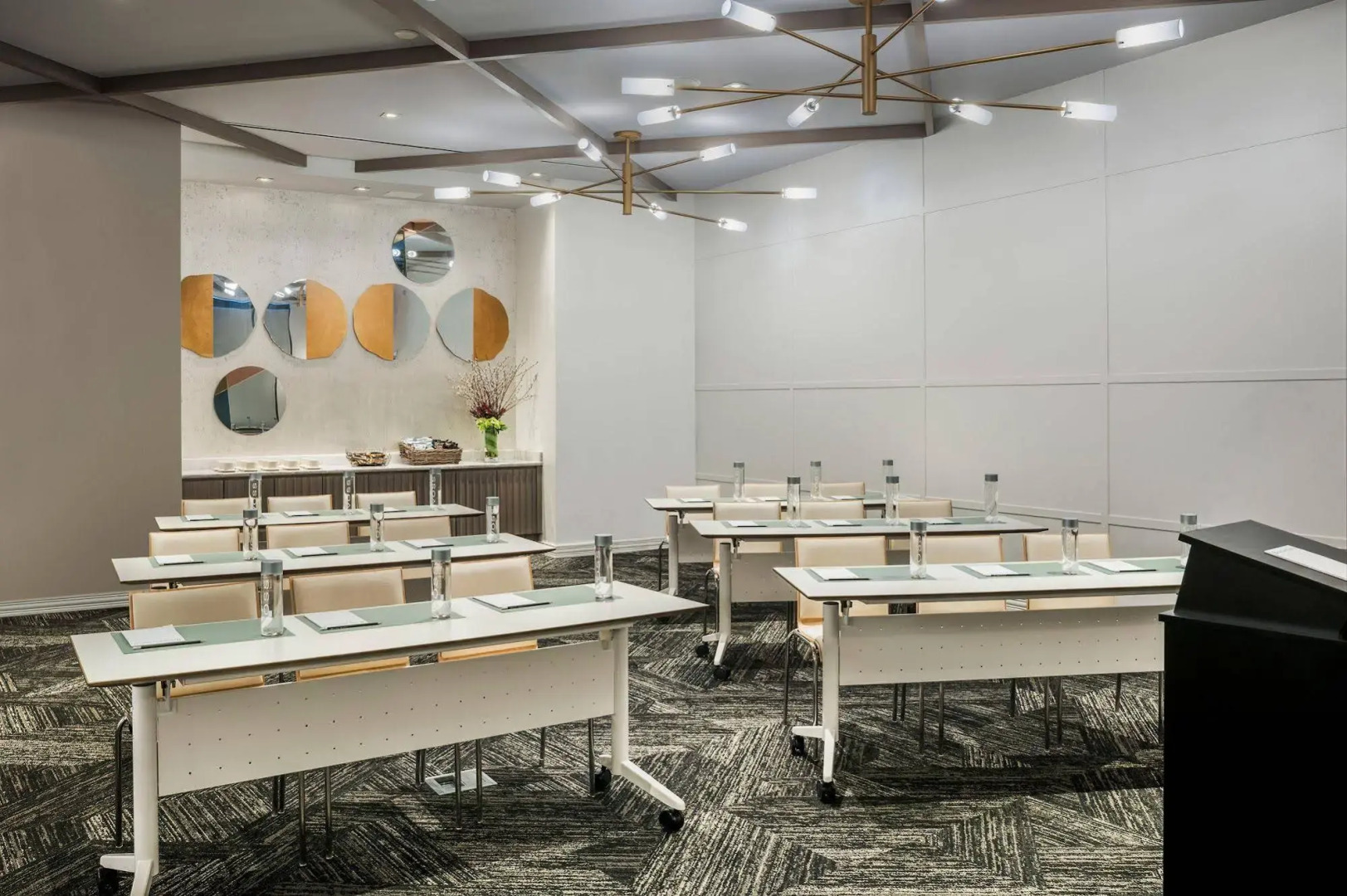 Hotel Zero Degrees Danbury