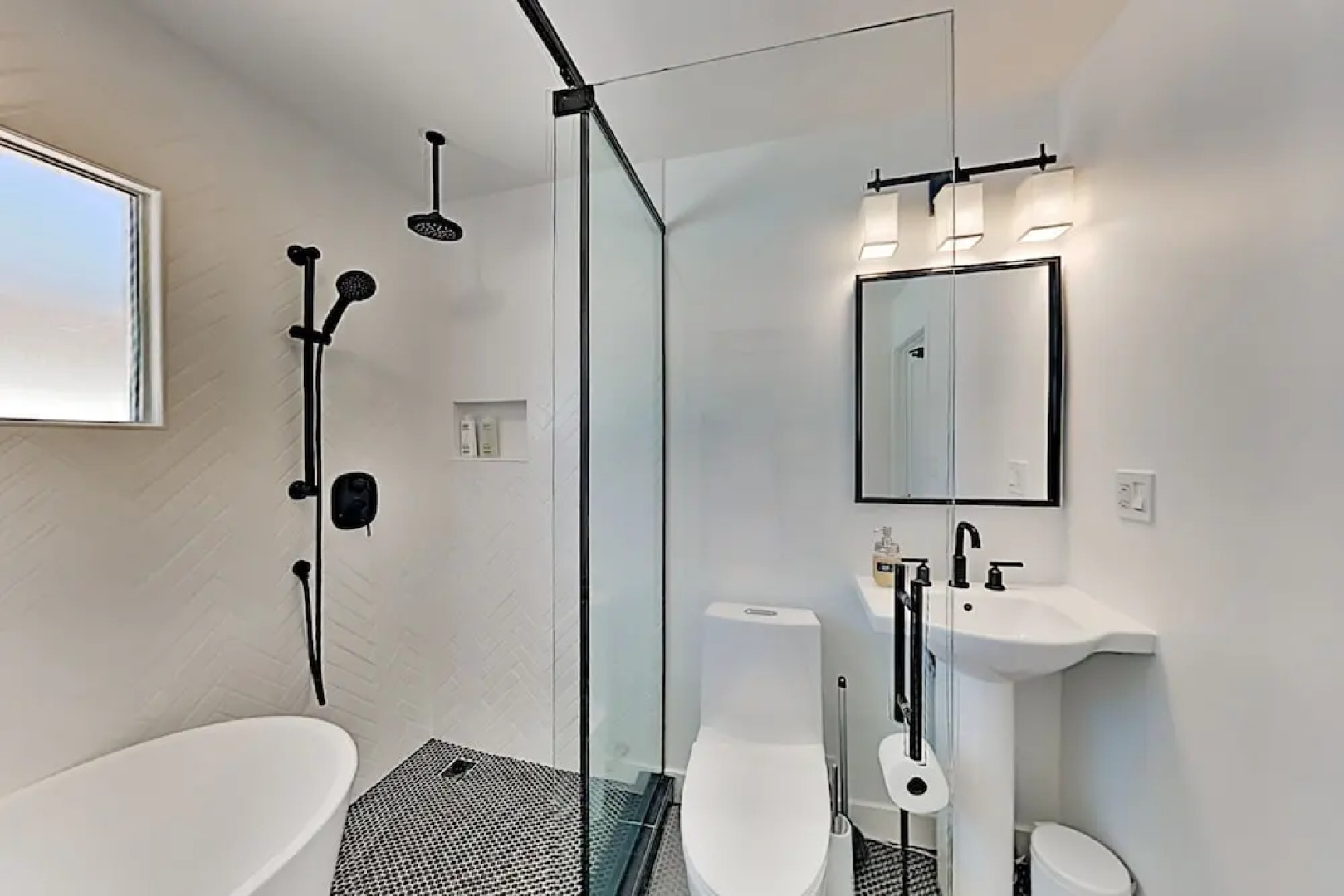 517sadam 3 Bedroom Home