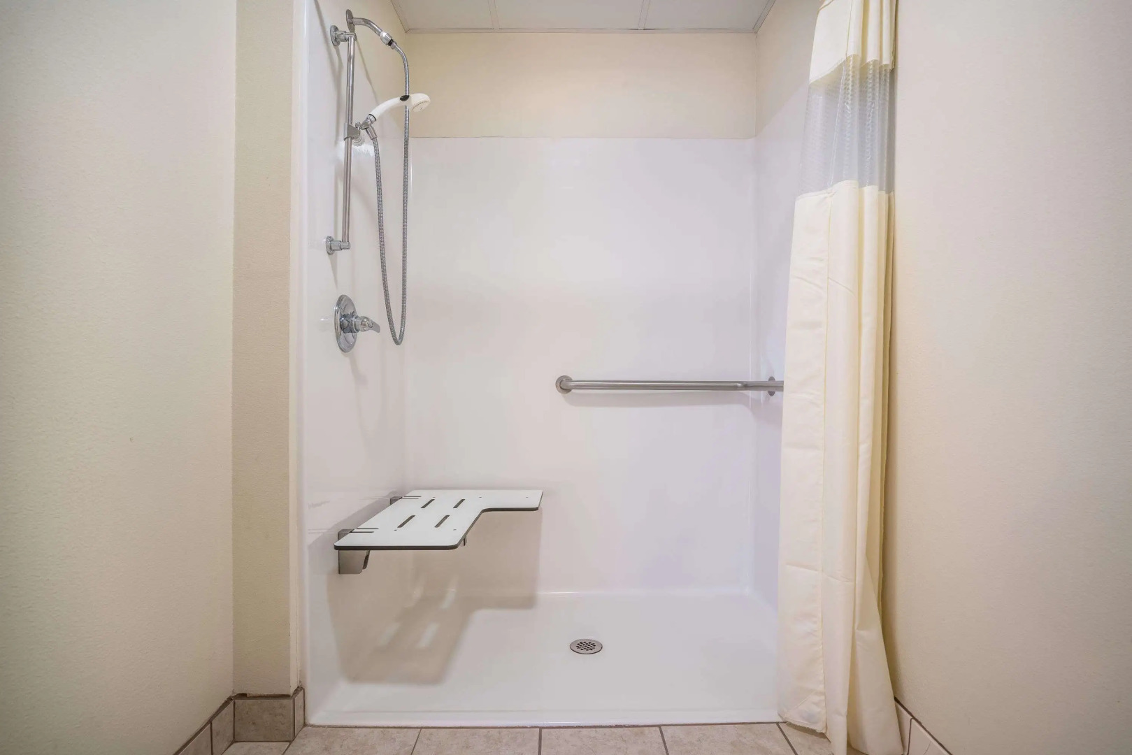 Super 8 by Wyndham Neillsville WI