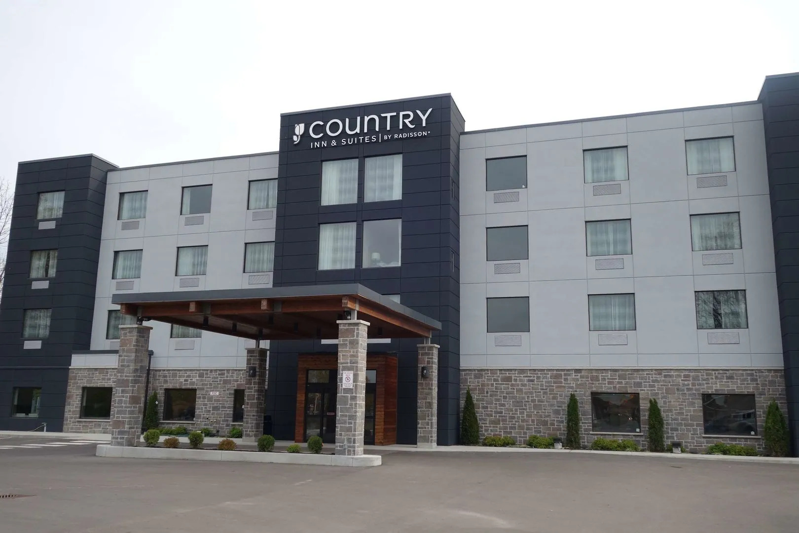 Country Inn & Suites by Radisson, Belleville, ON