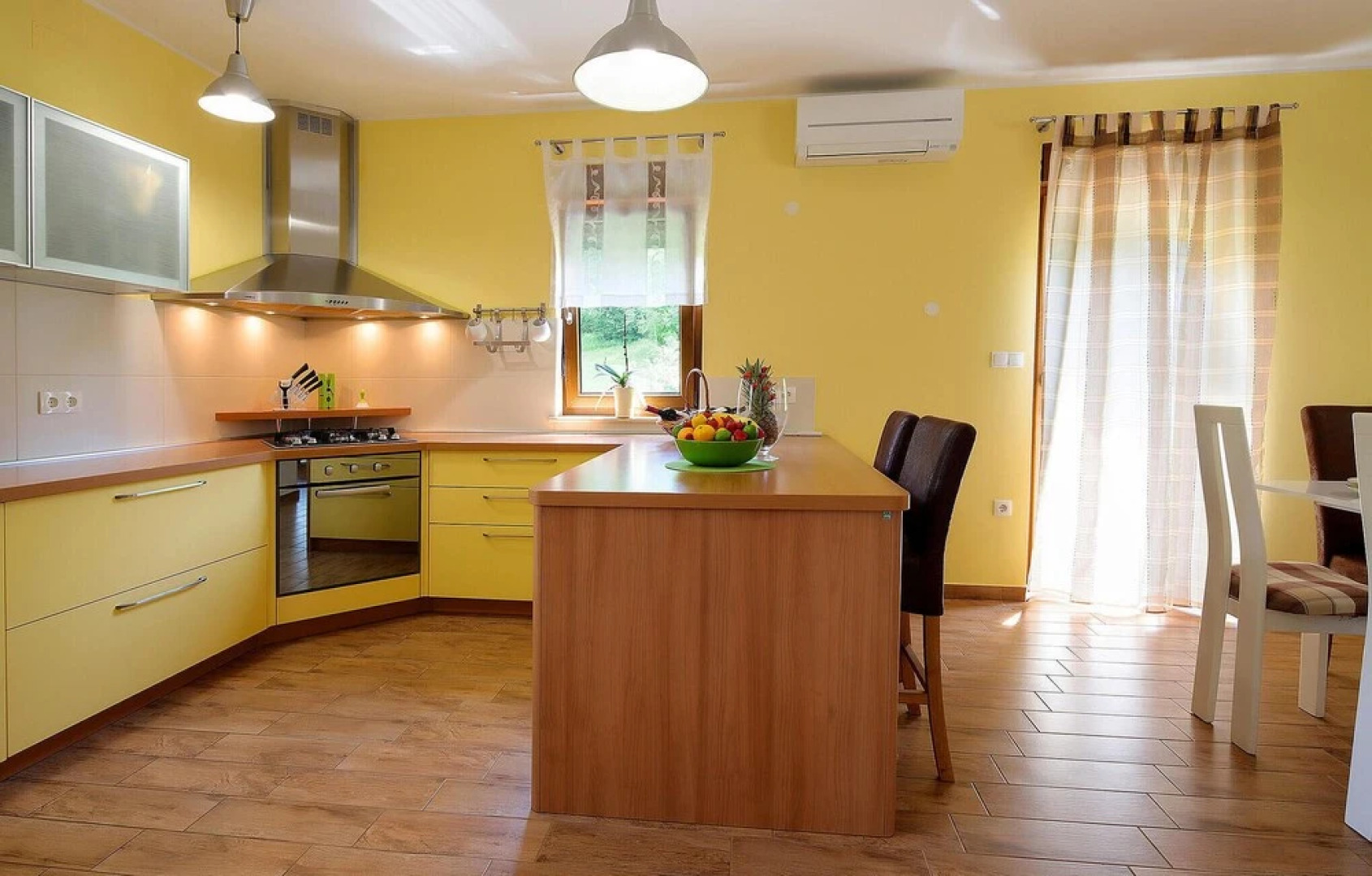 Amazing Home in Jurdani With Outdoor Swimming Pool, Wifi and 4 Bedrooms