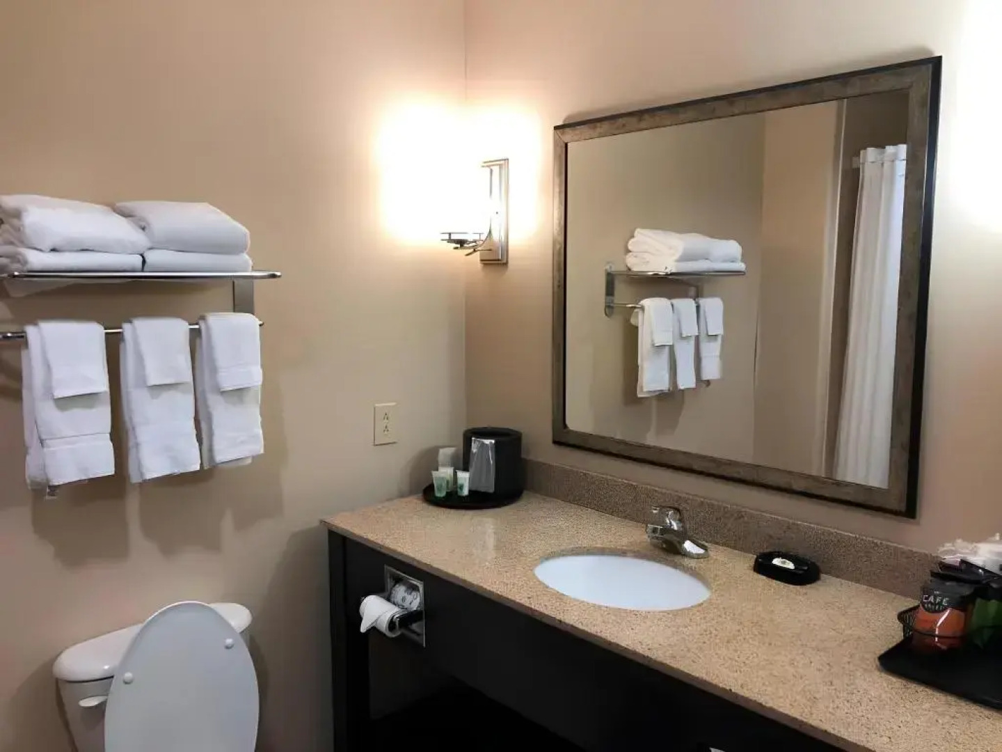 Best Western Plus Goodman Inn & Suites