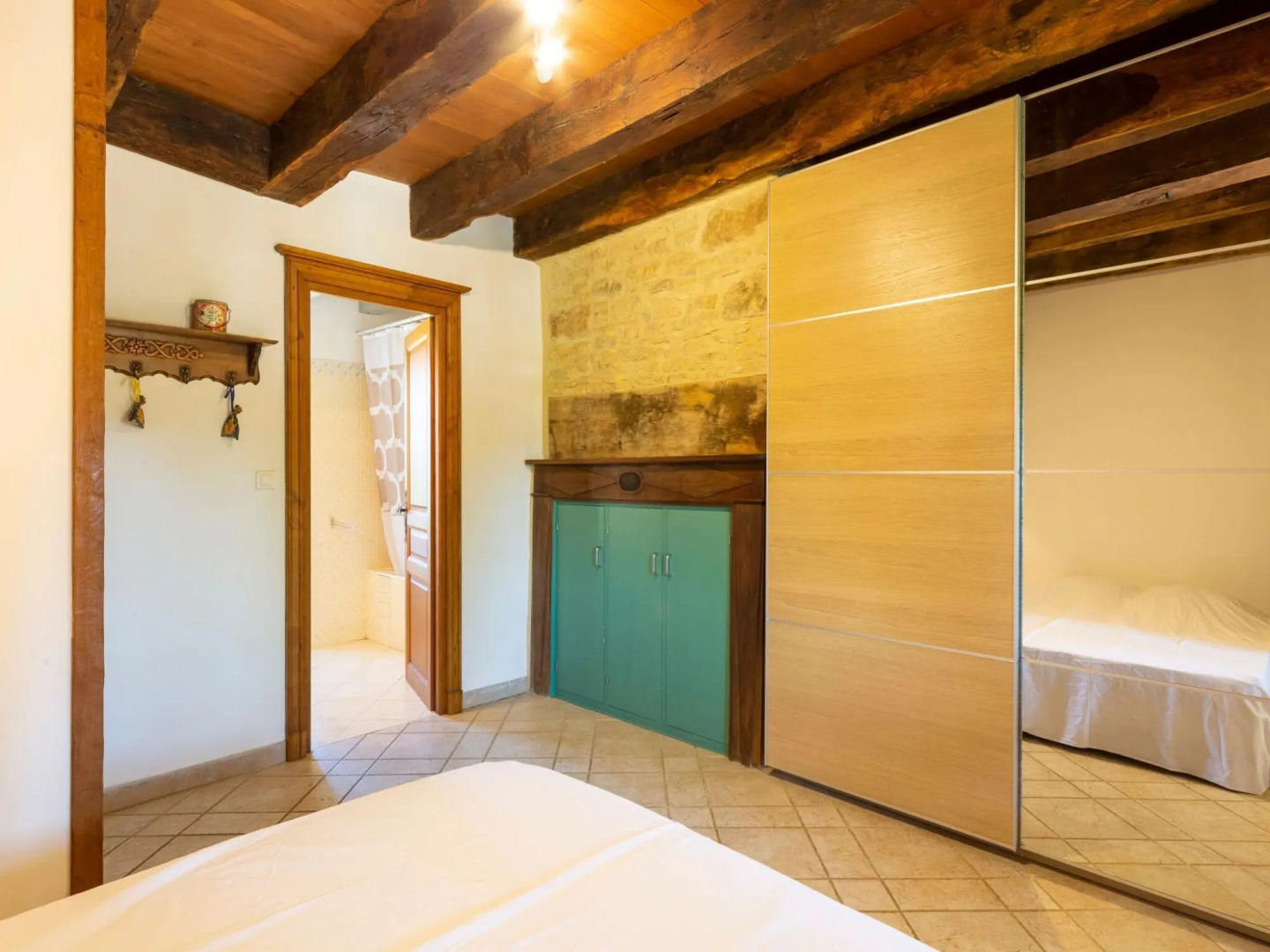 Fantastic Holiday Home in Dégagnac with Jacuzzi