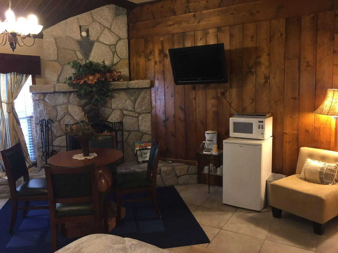 Arrowhead Tree Top Lodge