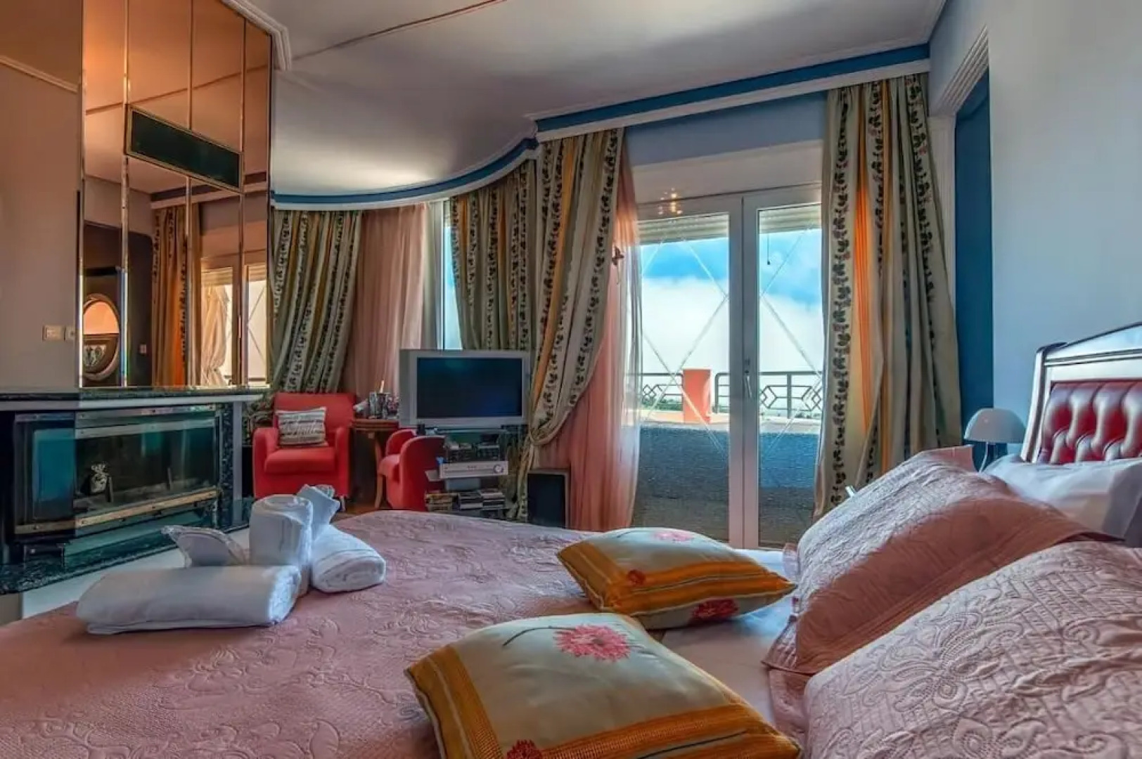 Villa Serenity House of an Elegant Immaculate Luxury Authentic Relaxing Space