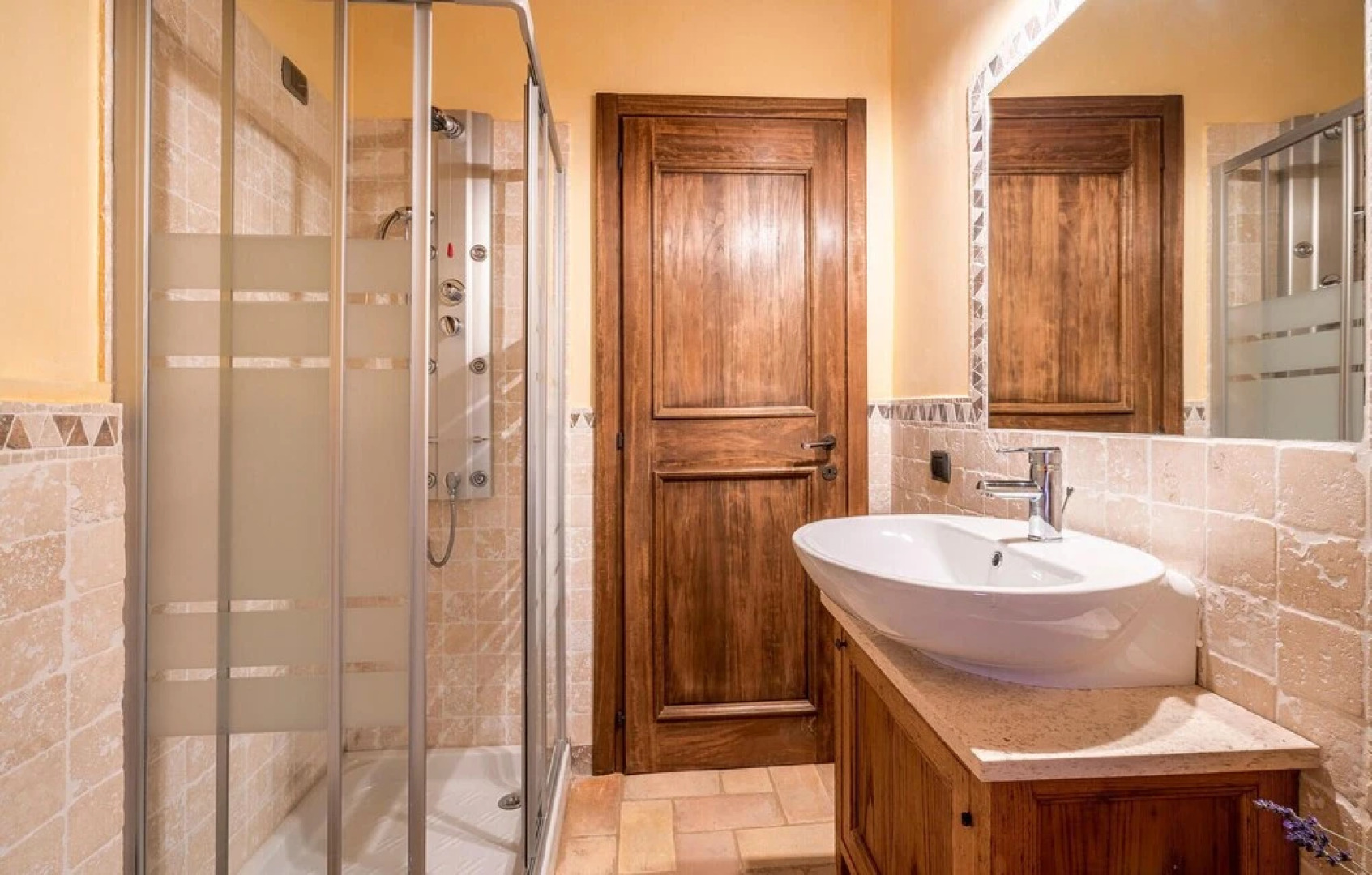 Awesome Home in Camerino With Outdoor Swimming Pool, Wifi and 2 Bedrooms