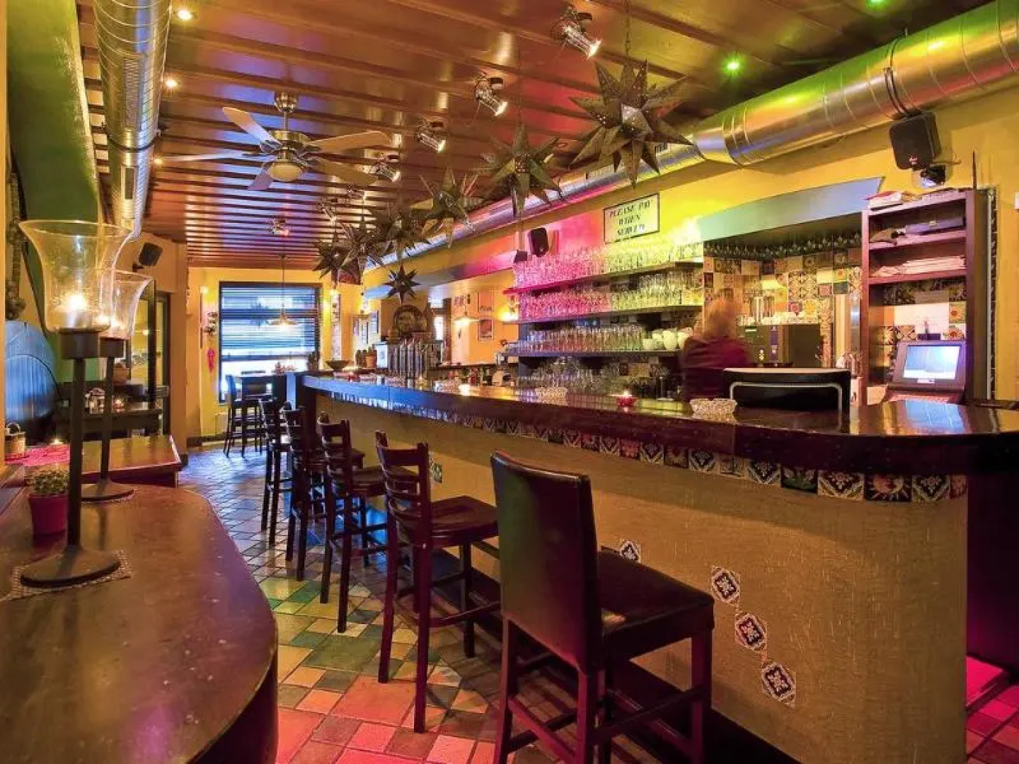 Hotel Ertl & mexican cantina salud