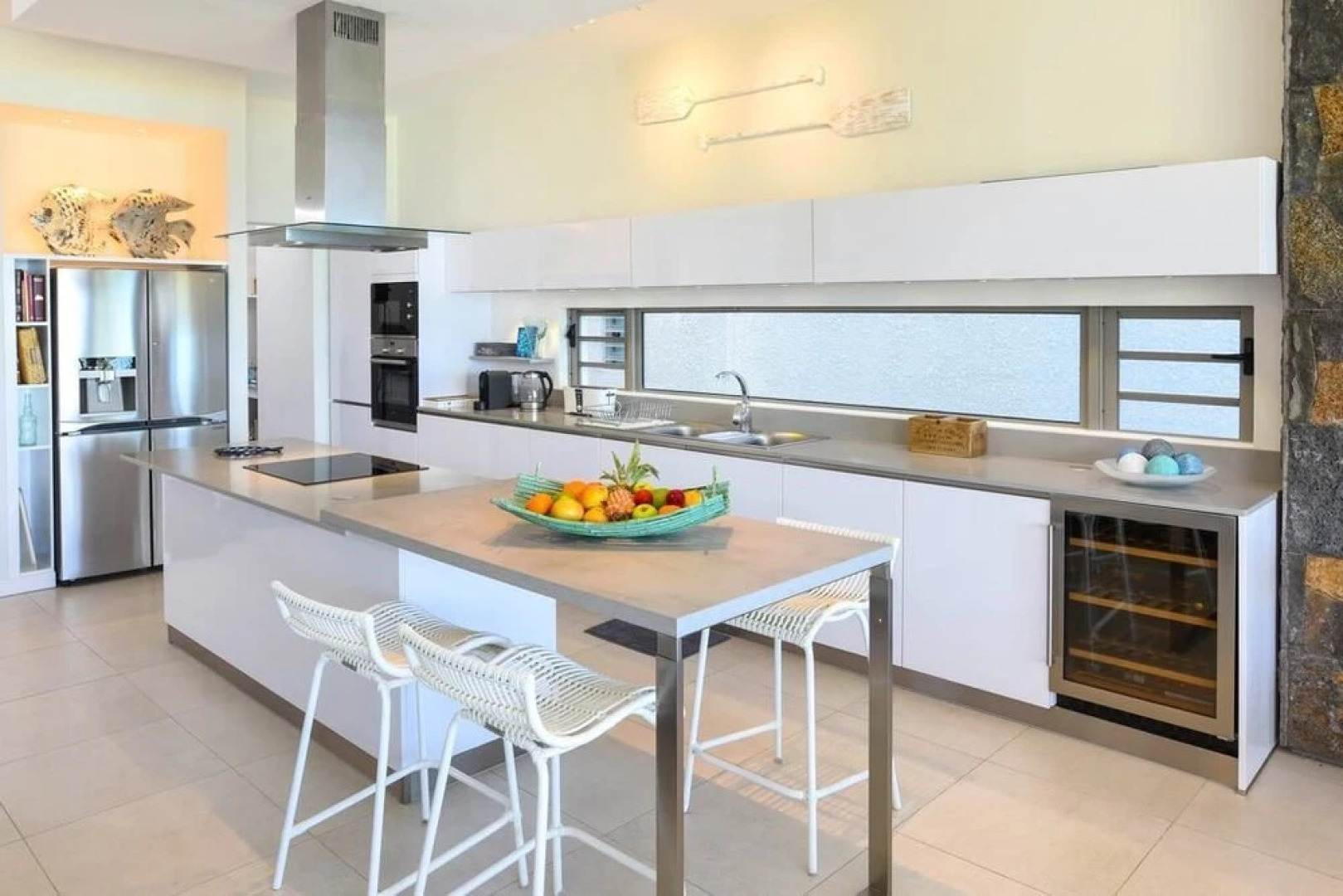 Beach and Pool Poste Lafayette