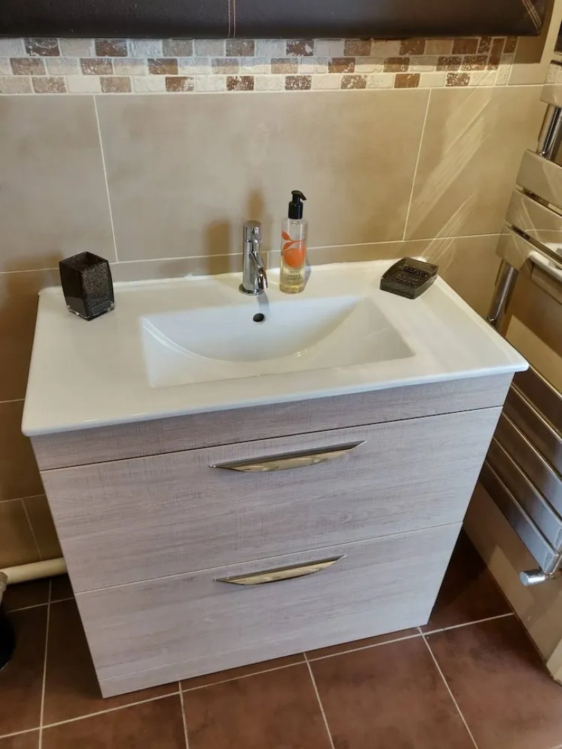 Waterfront Apartment In The Heart Of St Neots