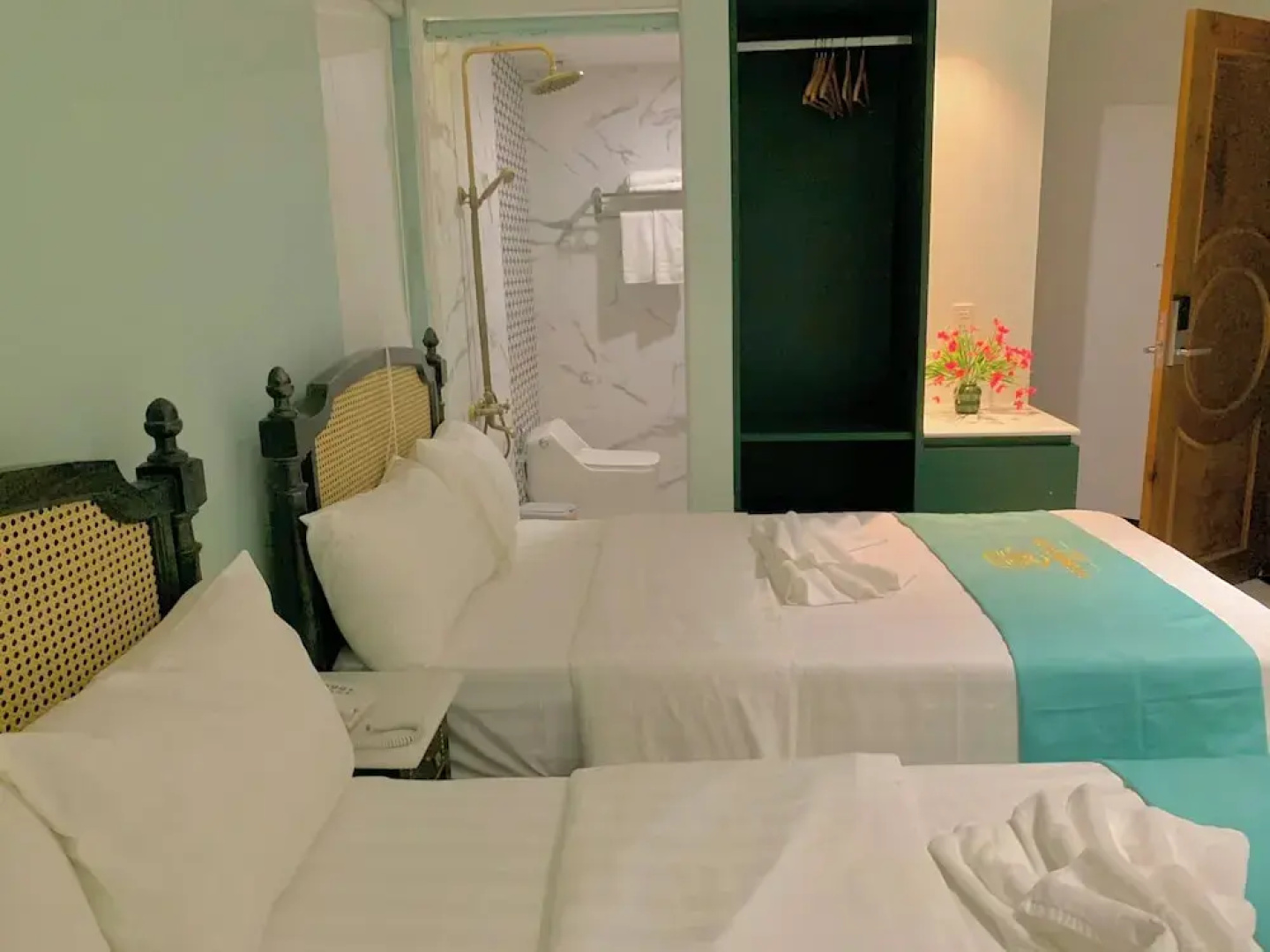 Saocharm Sài Gòn Hotel