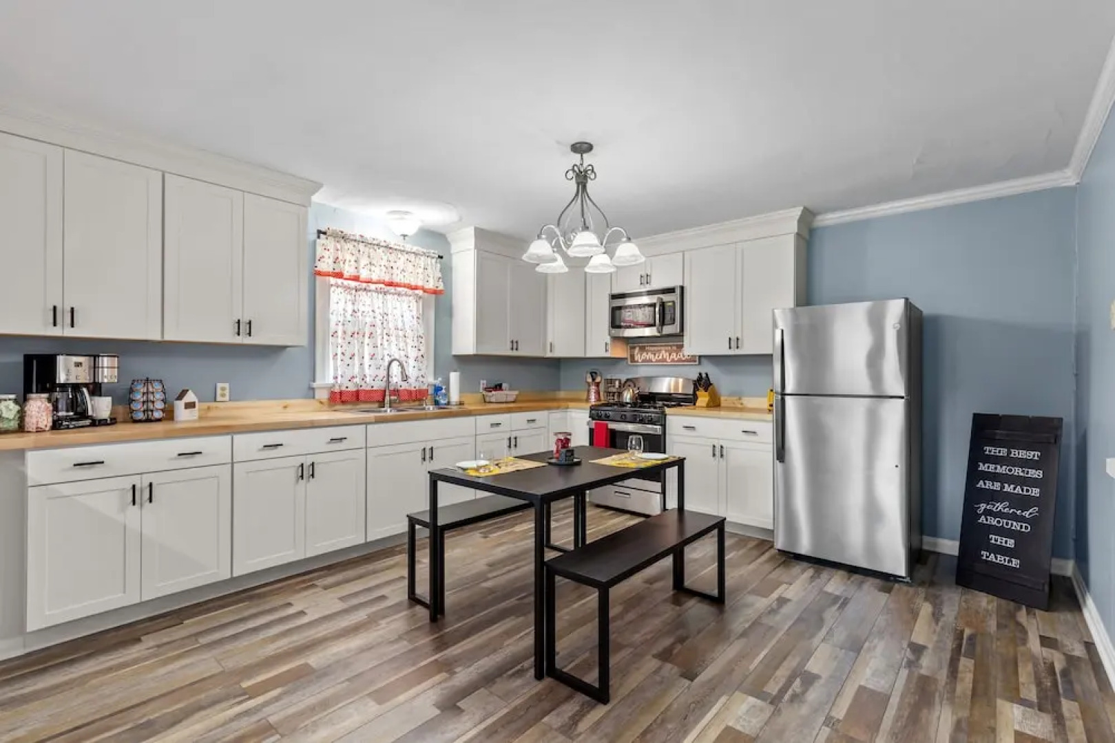 Sweet Cherry Escape | JZ Vacation Rentals