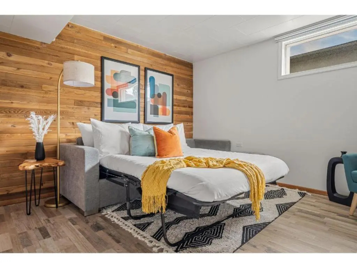 The Colour I 10 Minute To Royal Tyrrell I Sleeps 7