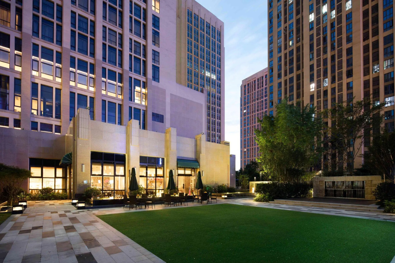 Holiday Inn Chongqing University Town by IHG