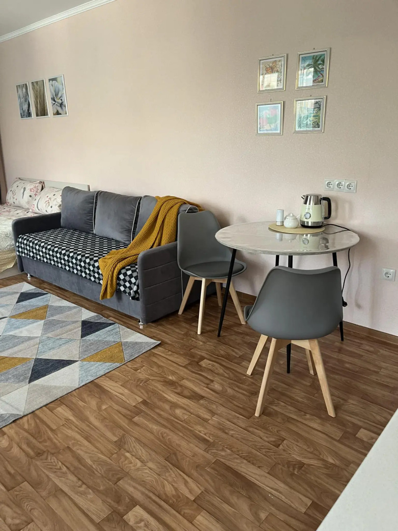 Апартаменты на улице Анатолия Серова