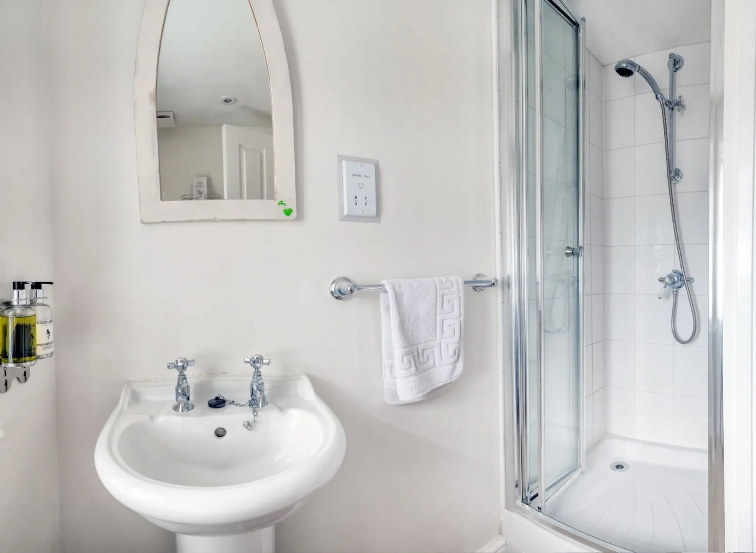Garth Dderwen Guest House
