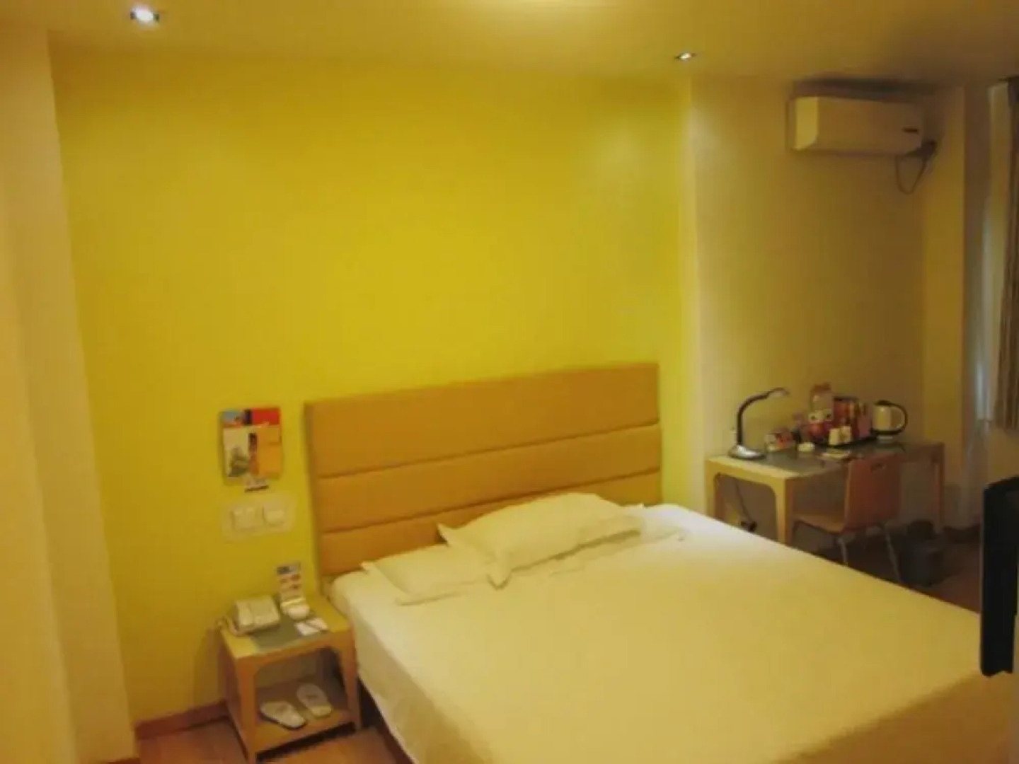 银座佳驿酒店(潍坊四平路泰华城风筝广场店)