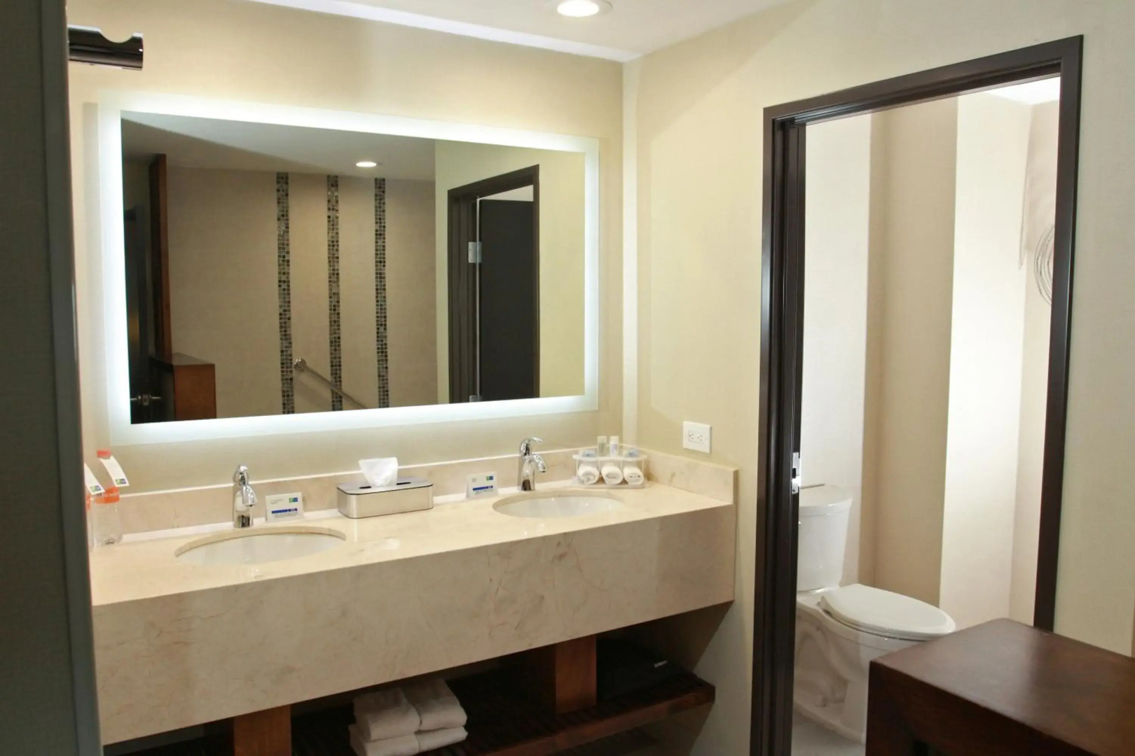 Holiday Inn Express & Suites Mexicali by IHG