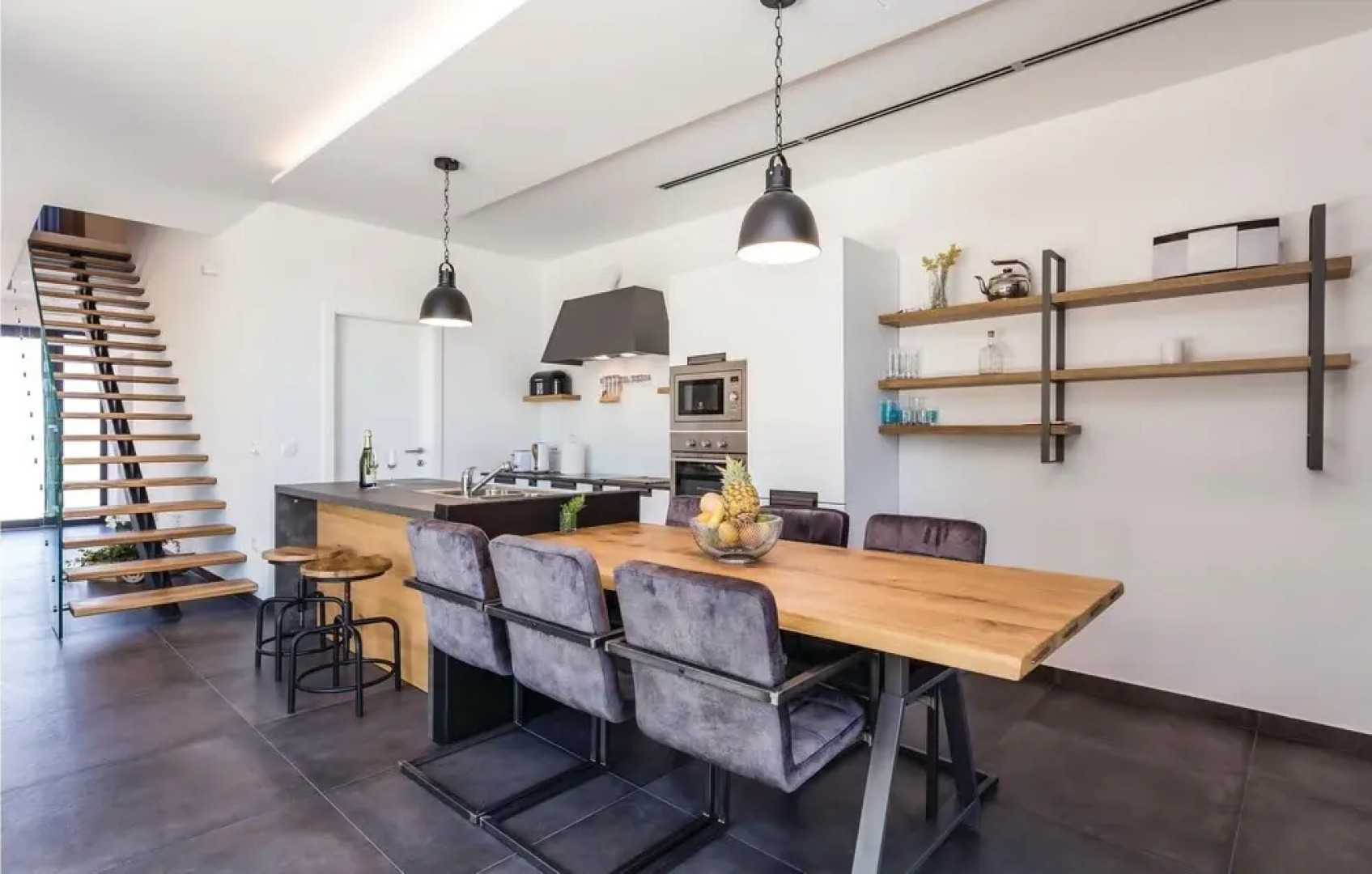 Awesome Home in Lun With Wifi, Outdoor Swimming Pool and 4 Bedrooms