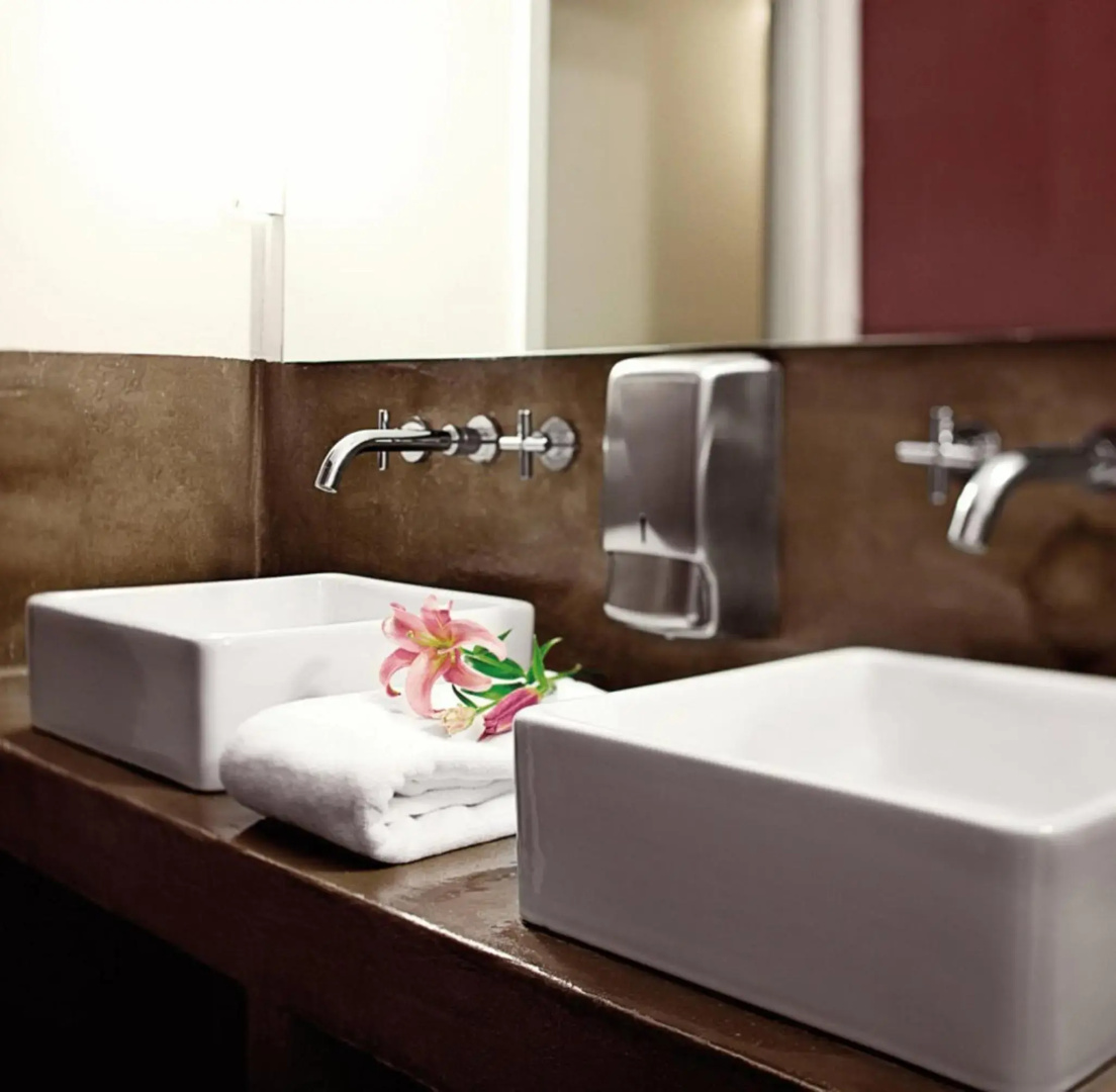 Five Elements Hostel