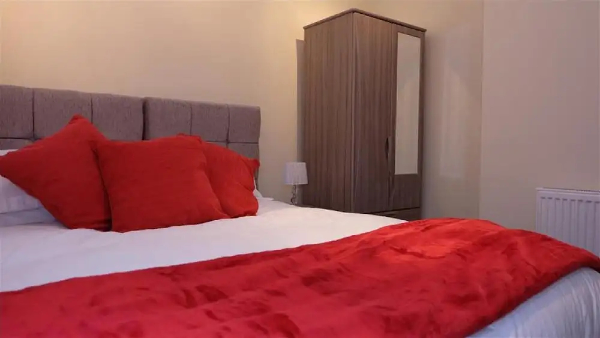 The Moorlands Suite - Premier Serviced Accommodation