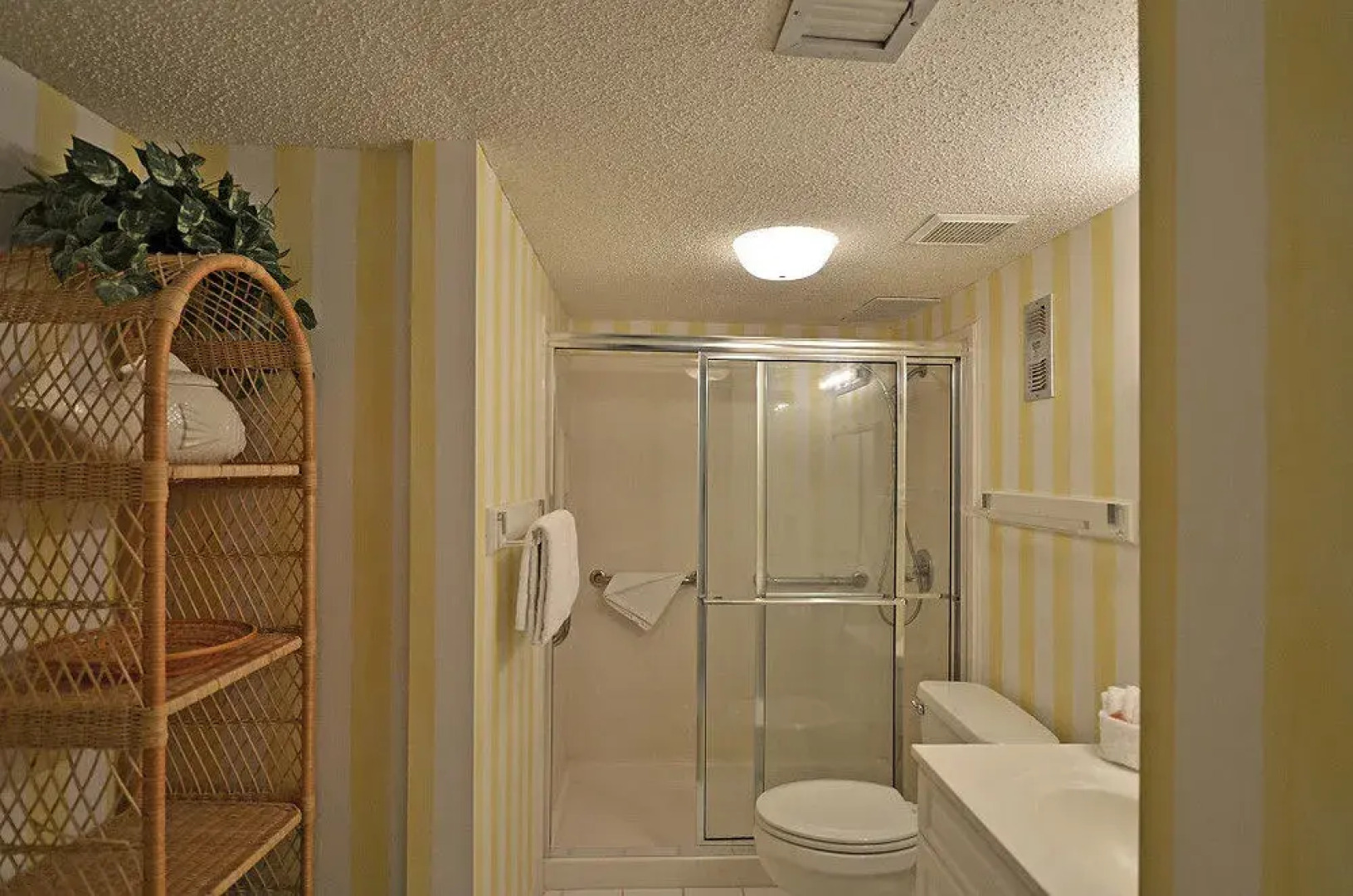 Shoreline Towers by Southern Vacation Rentals