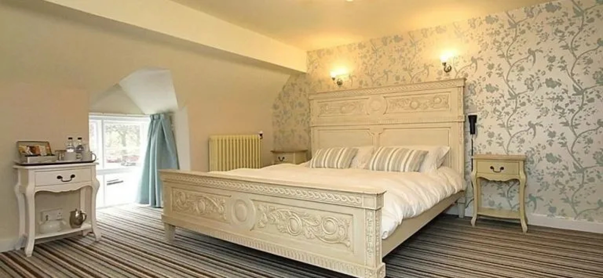 The Hand at Llanarmon