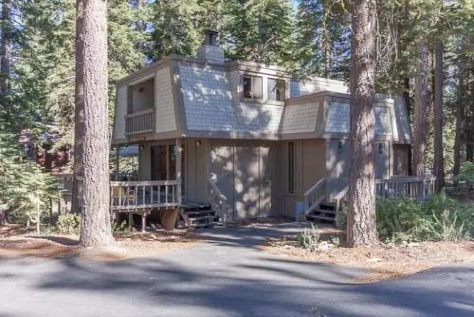 Roycraft Dog Friendly Cabin