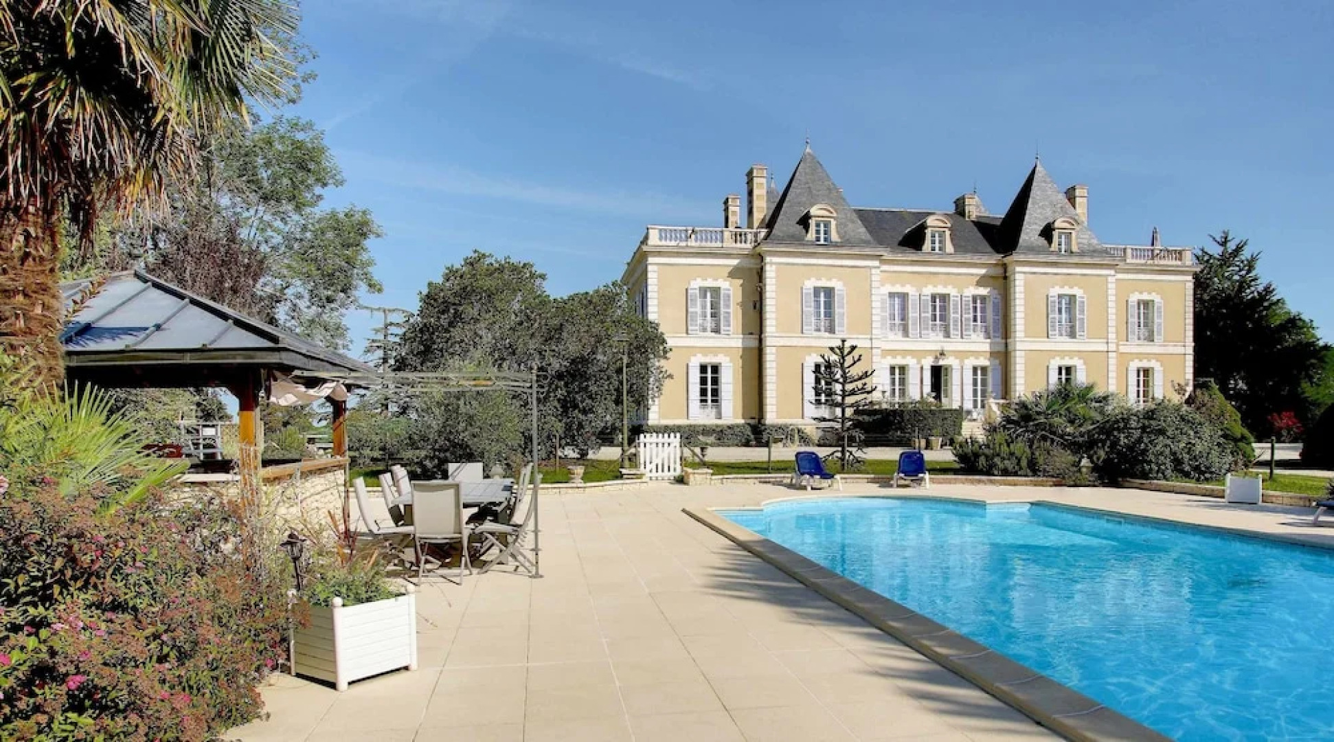 Domaine De Pouzelande B&B