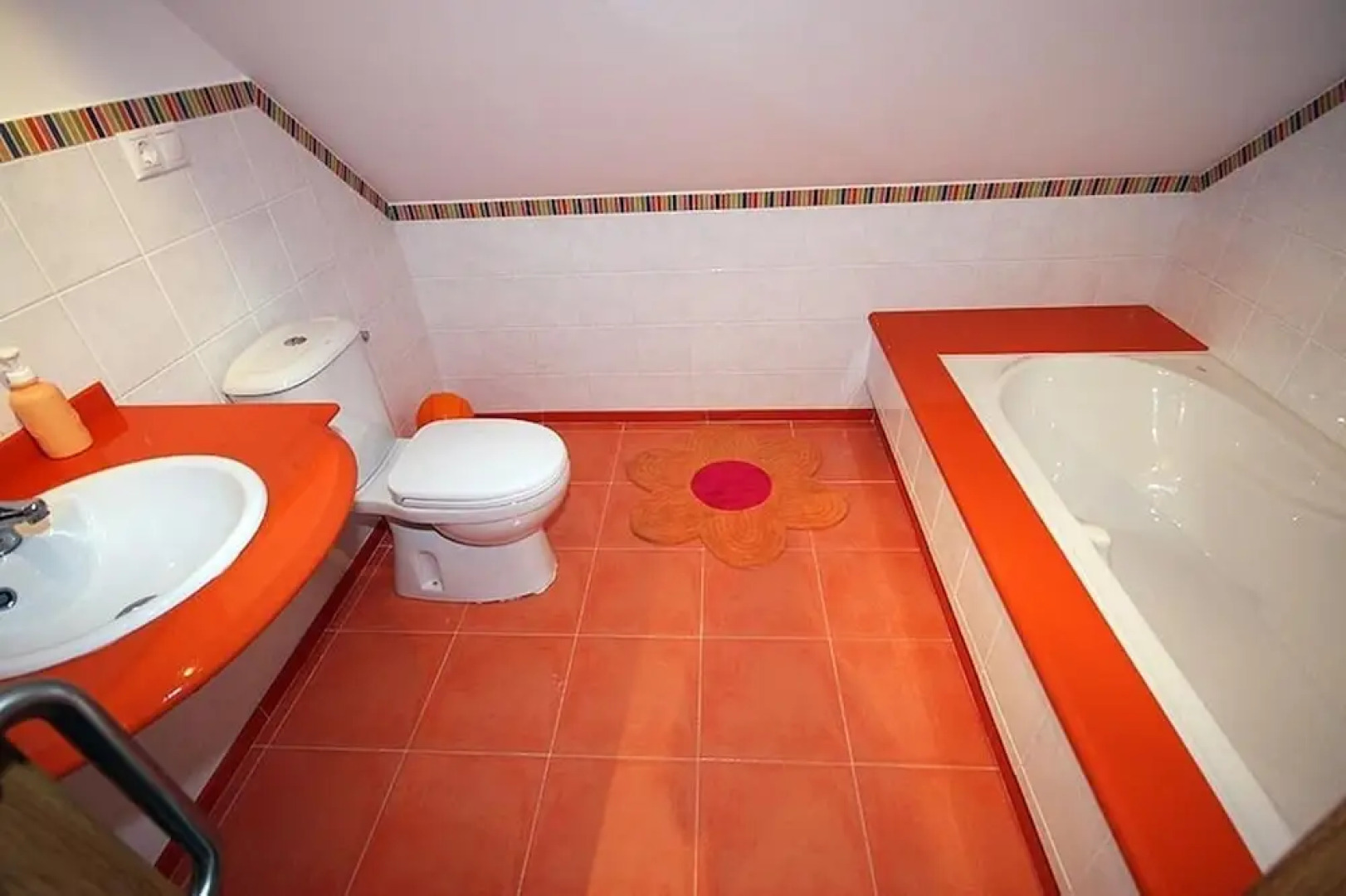 House - 3 Bedrooms with Sea views - 101983