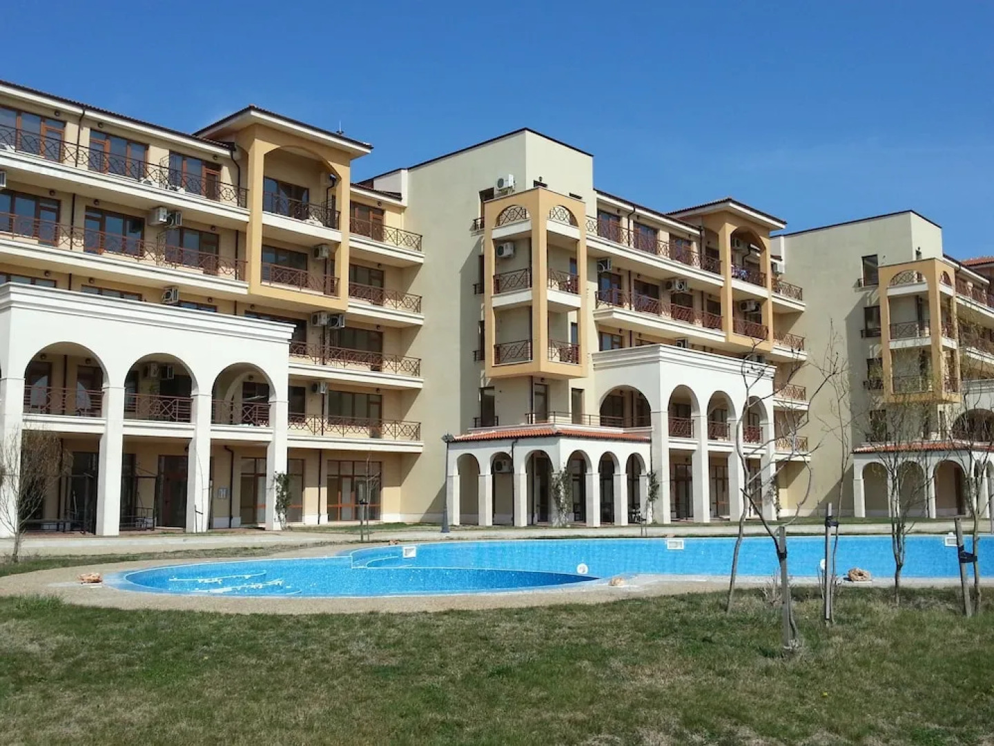 Lighthouse Luxe Estate Apart & Villas