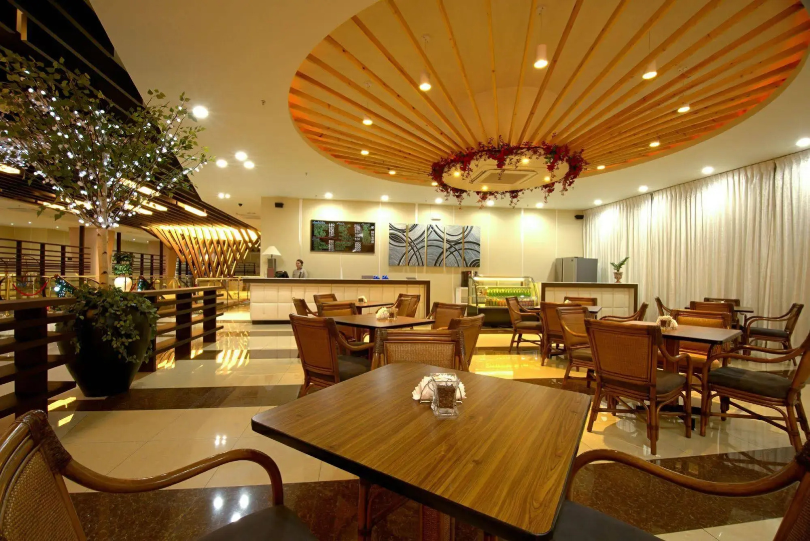 Xenia Hotel Clark - Multi Use Hotel