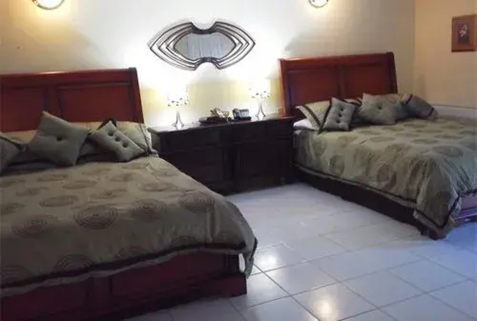 South Western Court Hotel