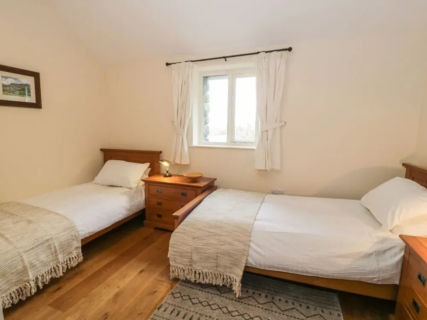 Ty Gwennol at Gilfach Goch