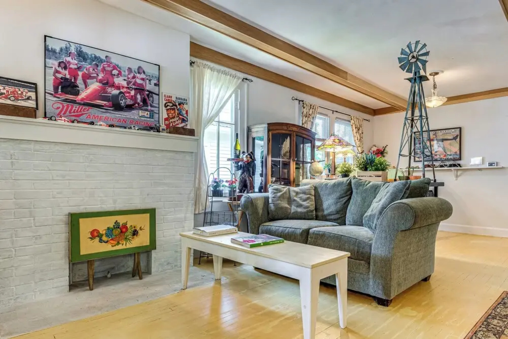 1/2 Mi to Indy Motor Speedway: Home w/ Yard!