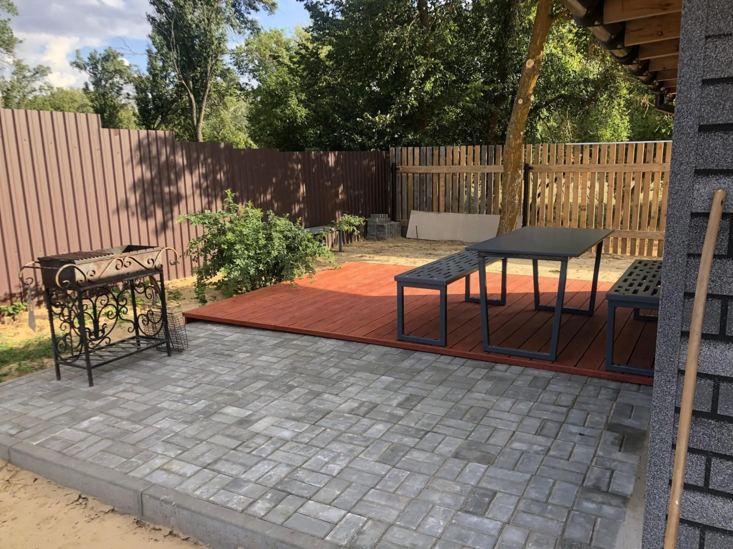 Домик у леса