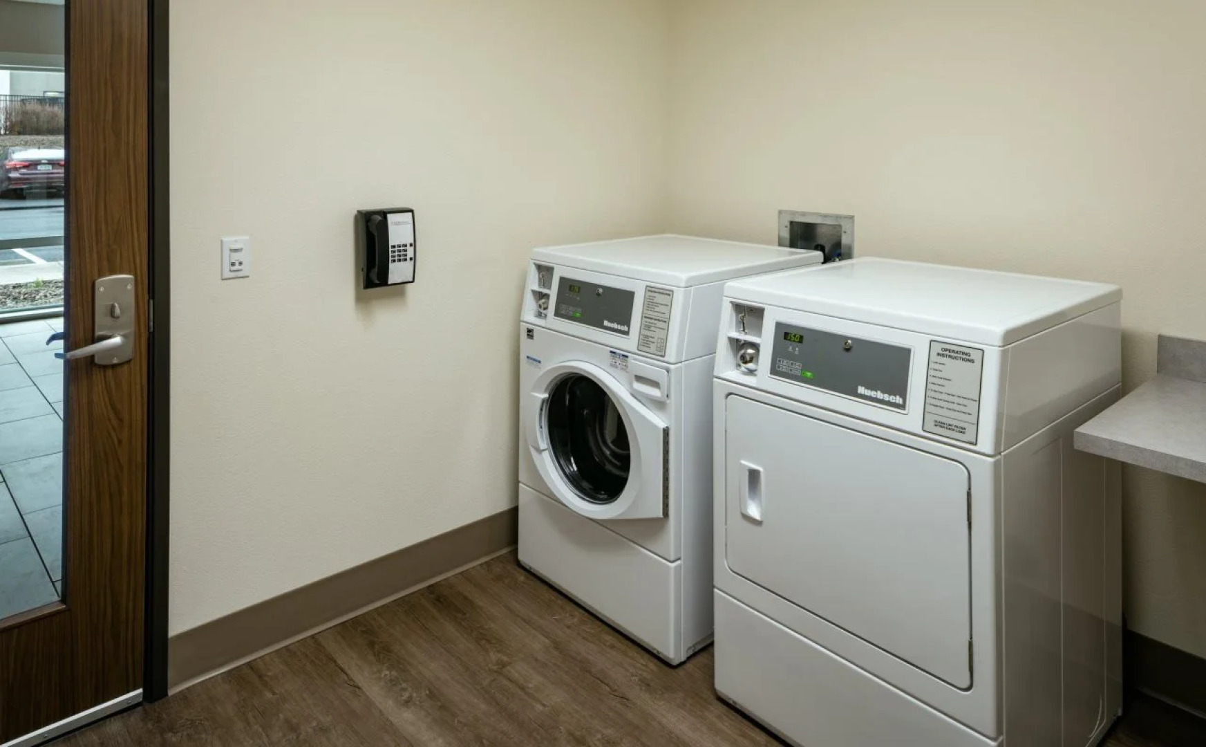 Holiday Inn Express & Suites Medford by IHG