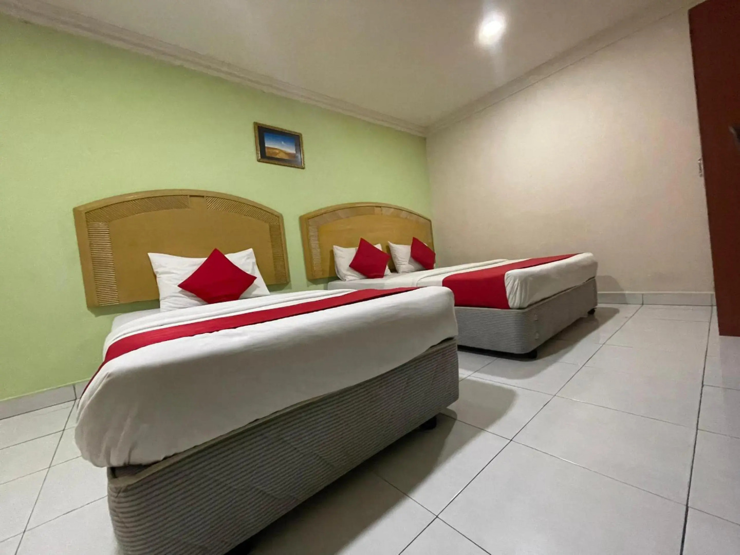 OYO 1002 Hotel Sahara Inn Batu Caves