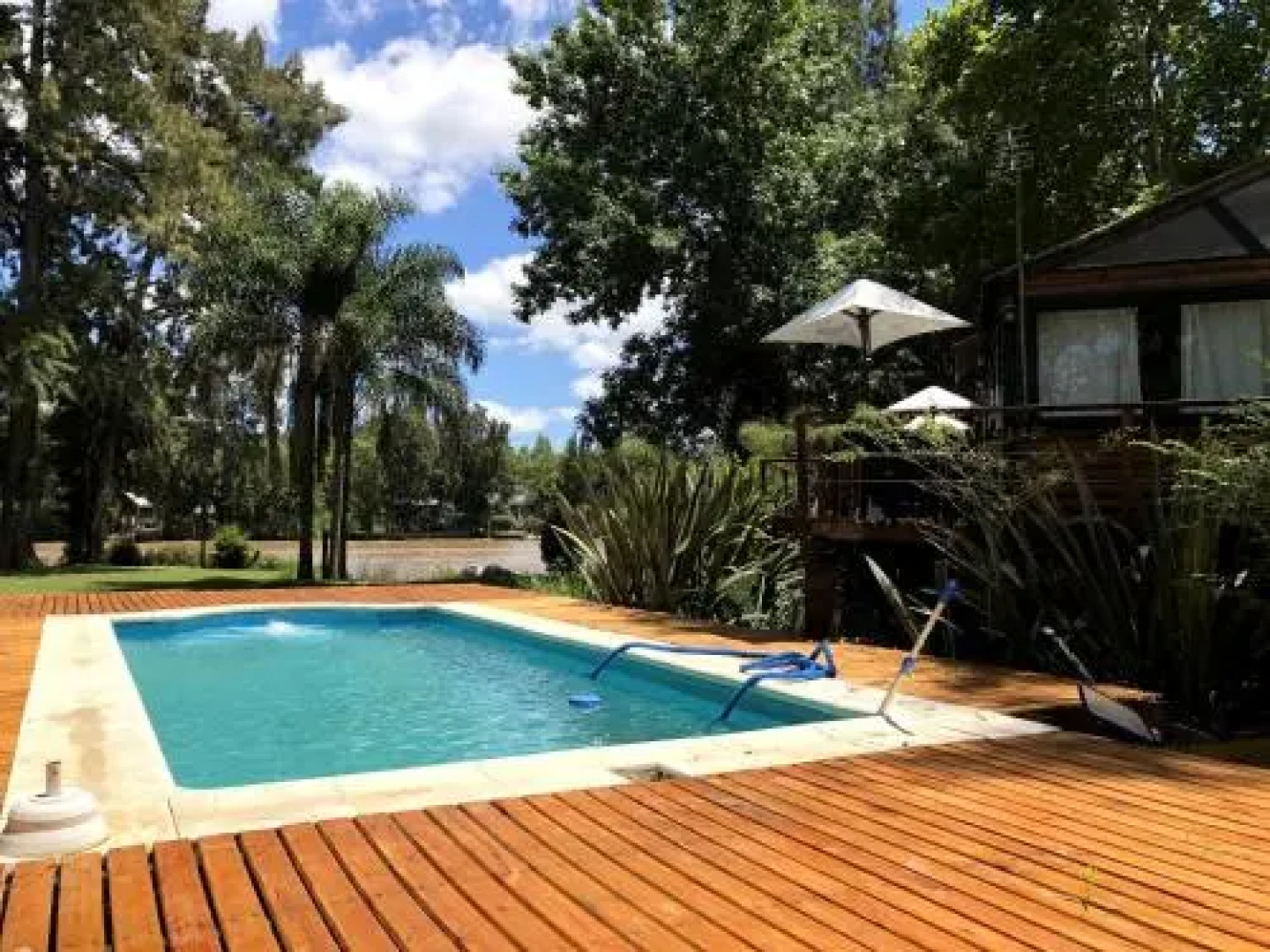 Cabañas Bahia Esmeralda