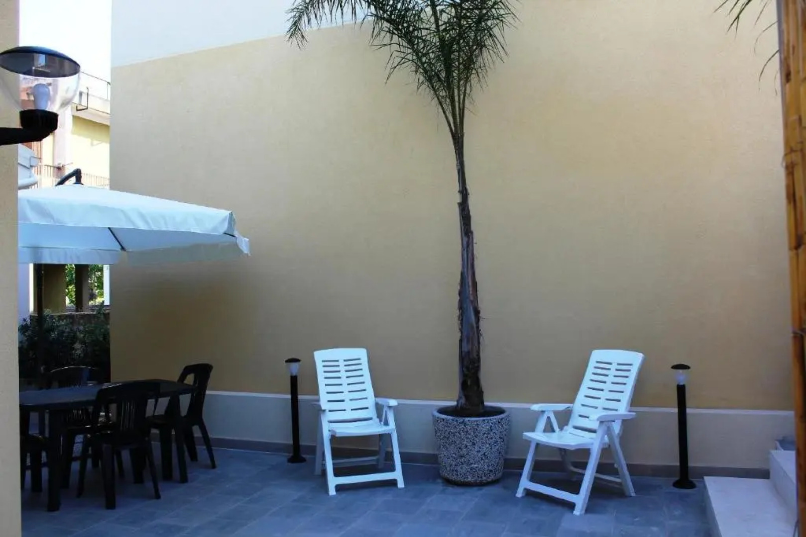 Re Sole La Dependance - Casa vacanza V E N E R E