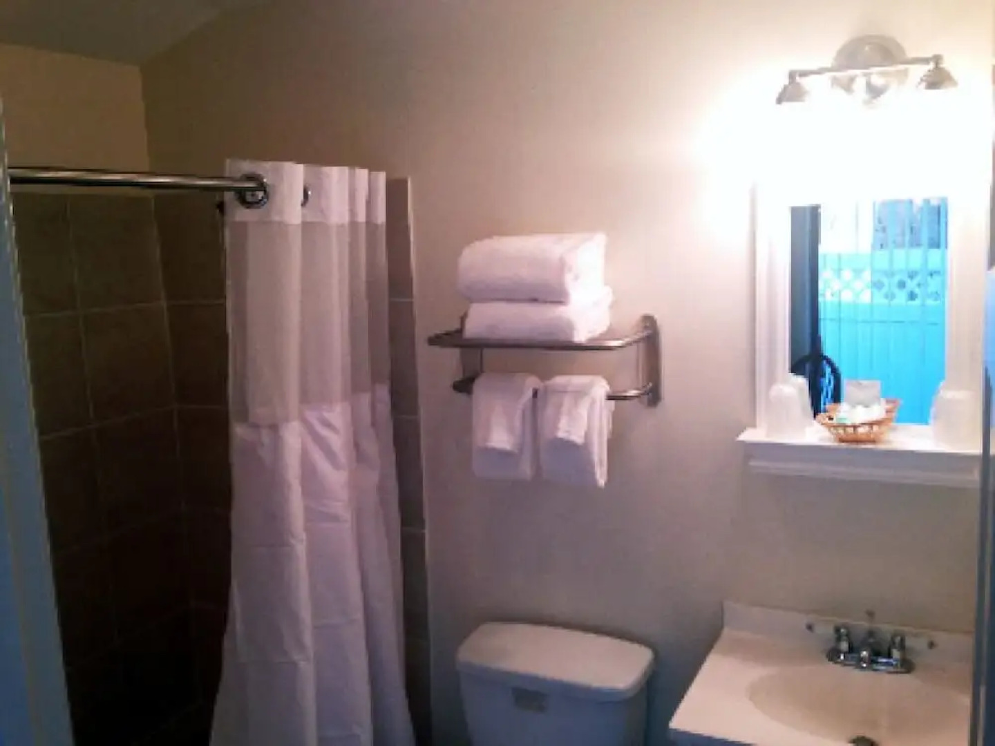 Craigville Beach Inn