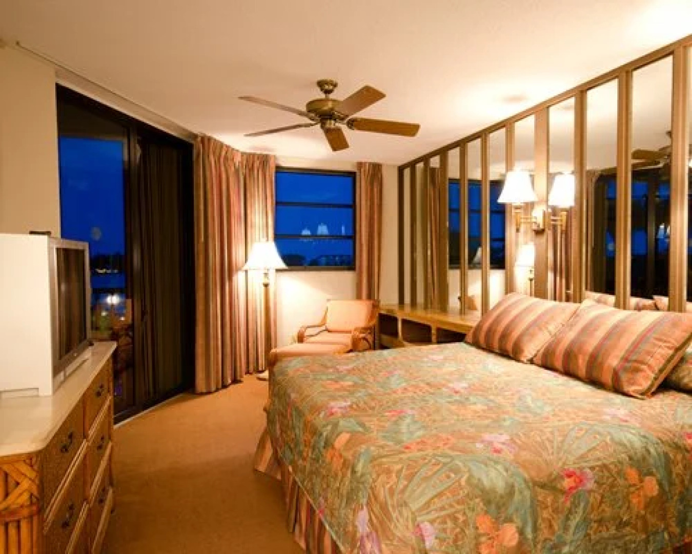 Vanderbilt Beach and Harbour Club