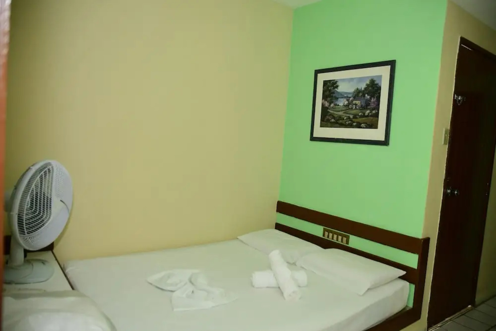 Serrano De Martins Hotel