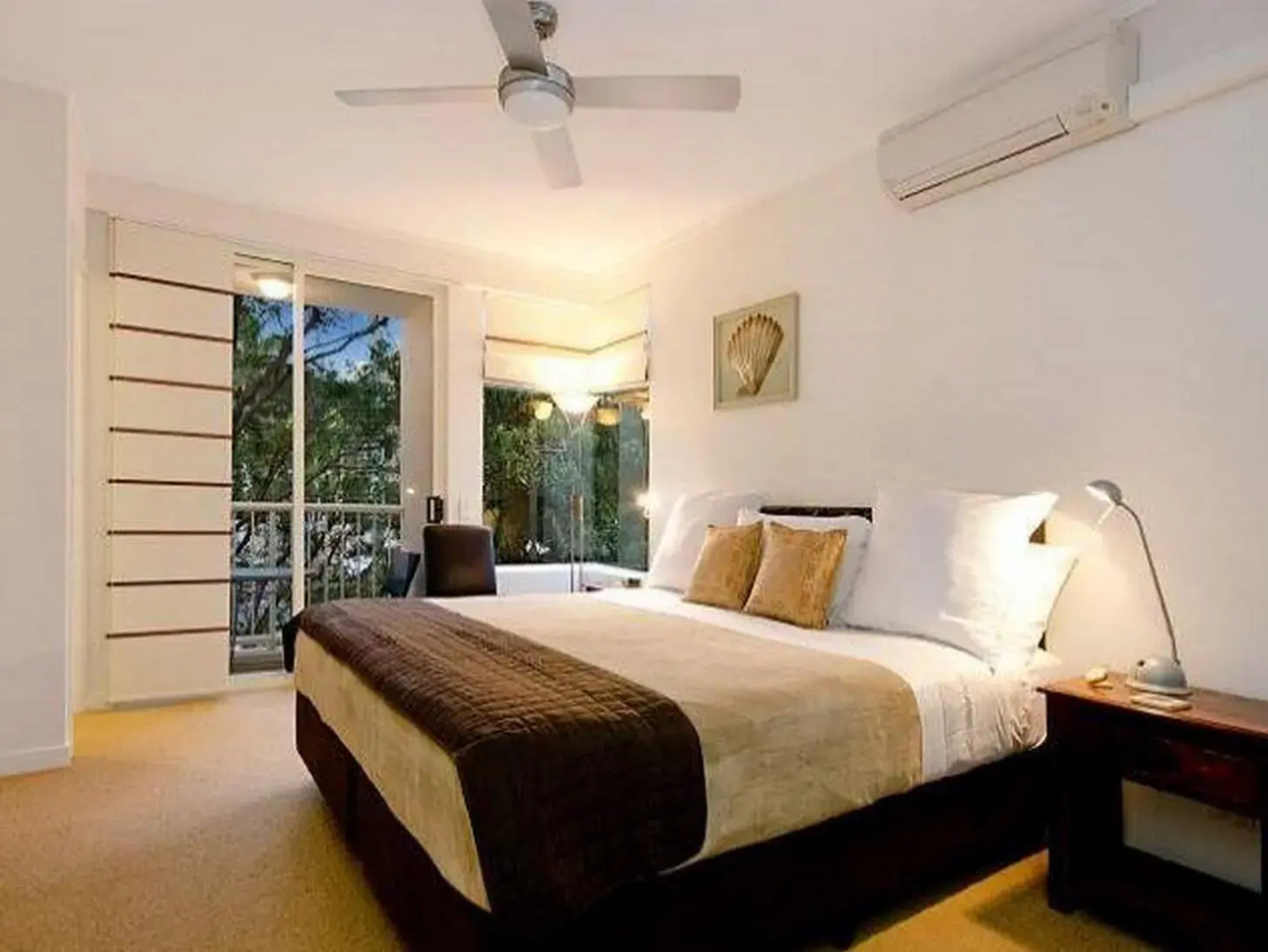 Mariner Cove 1 - 2 BDRM Apt on Parkyn Pde