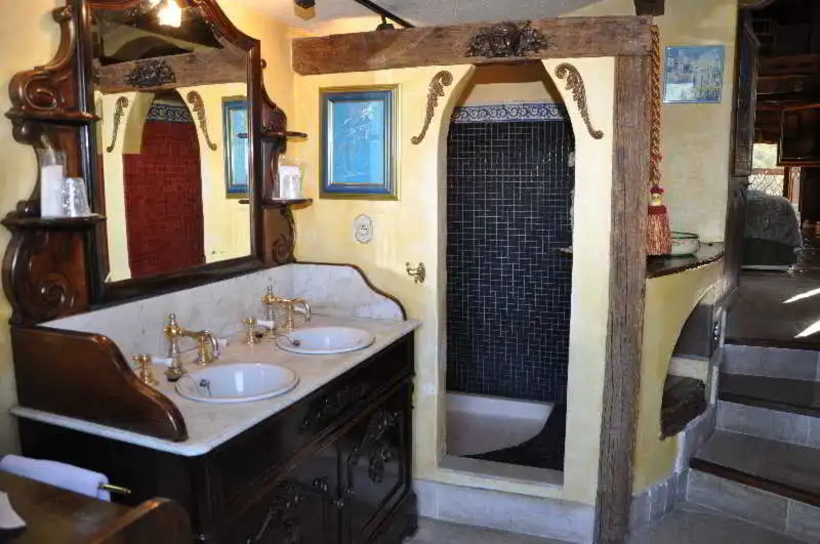 Chateau-Hotel La Vignette Haute