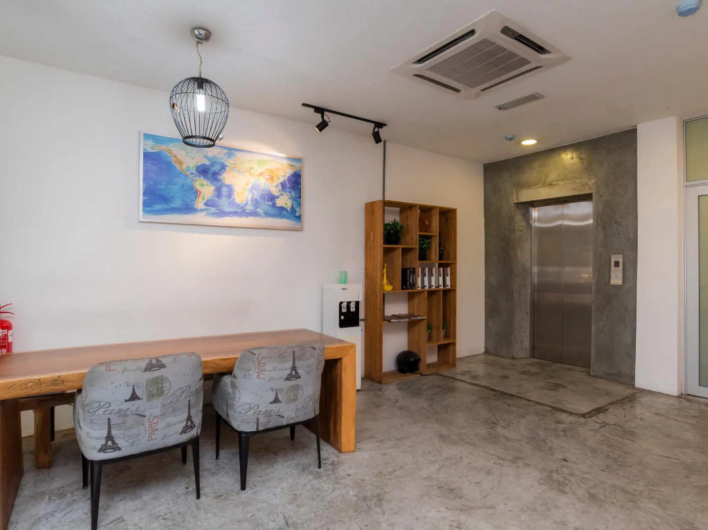 OYO 89355 Big Big Hotel