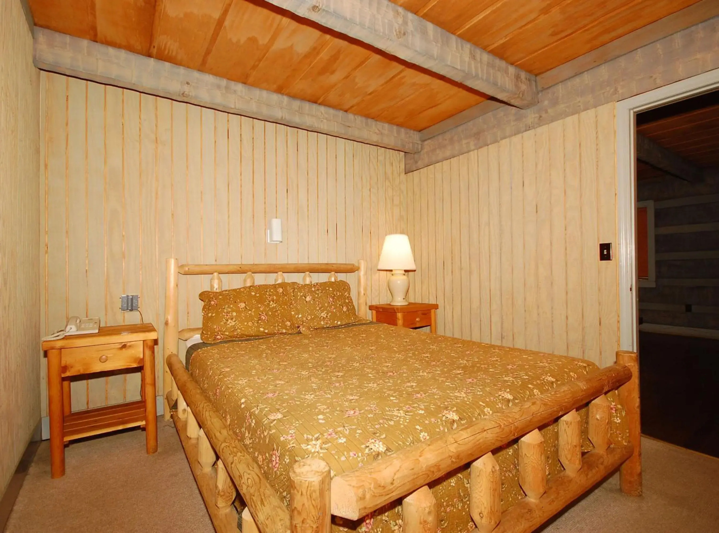 The Smokehouse Lodge and Cabins
