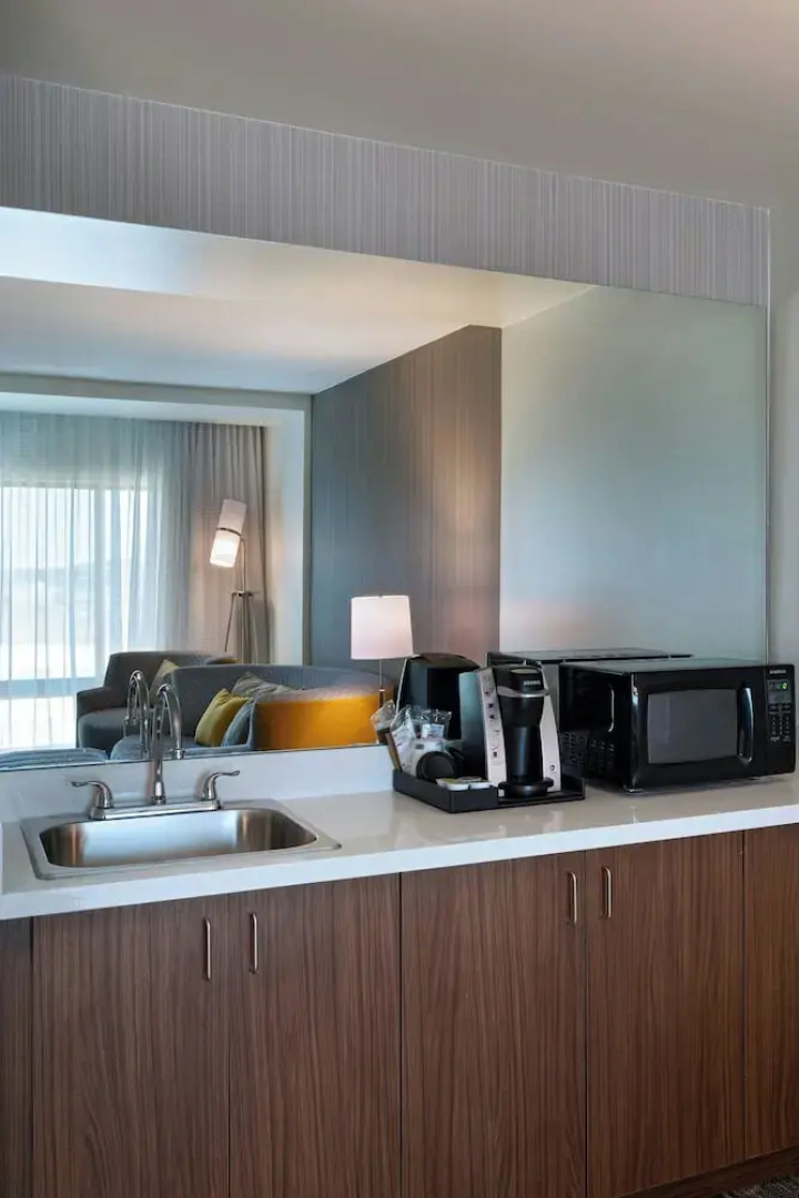 Courtyard by Marriott Dallas Grand Prairie