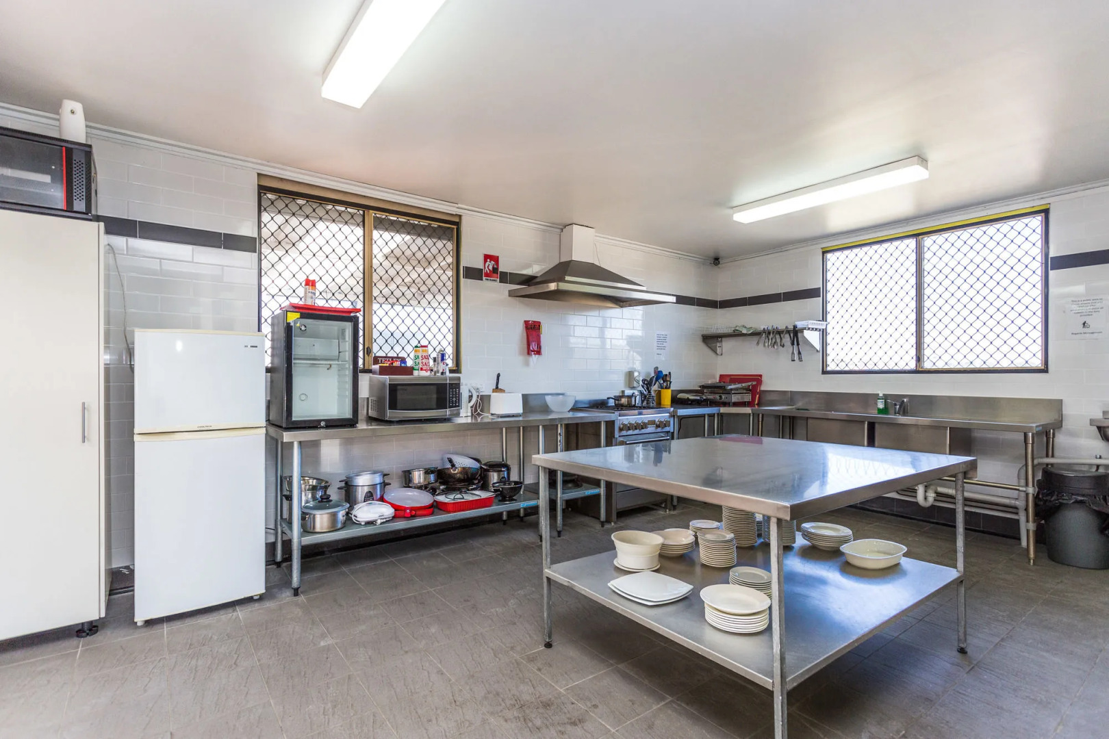 Country Comfort Amity Motel