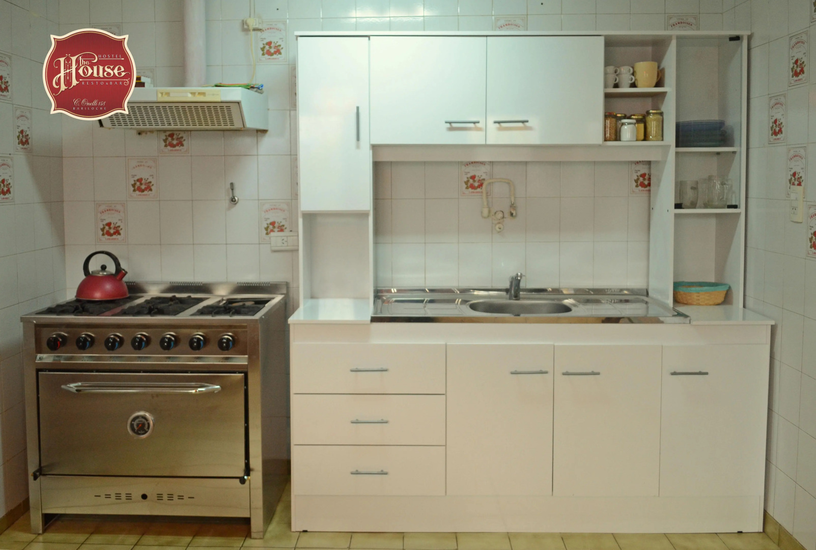 The House Hostel Resto & Bar Bariloche